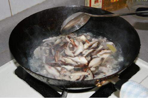 香菇肉片汤的做法