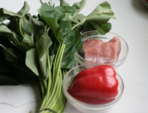 红薯梗炒肉丝的做法