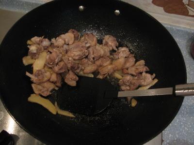 子姜炒鸭的做法