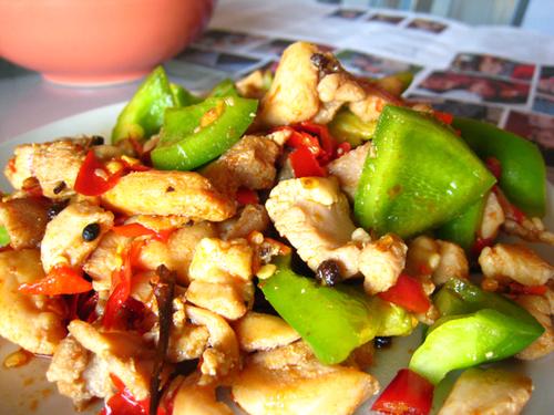 青椒鸡丁的做法