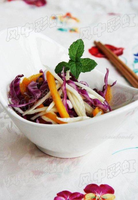 紫甘兰拌茭白的做法