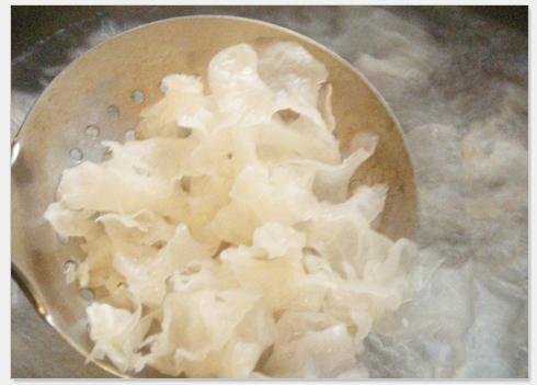 银耳拌黄瓜的做法