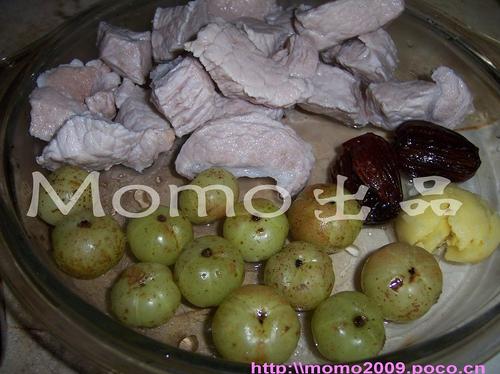 油甘子蜜枣瘦肉汤的做法