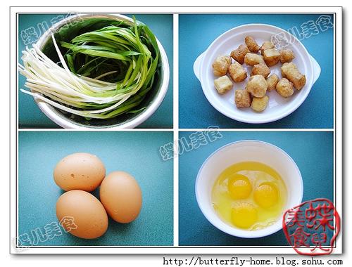 鸡蛋豆腐泡炒韭黄的做法