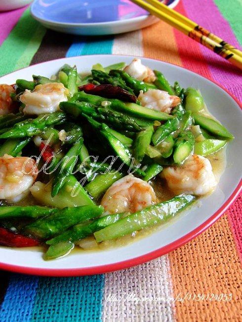芦笋扒虾仁的做法