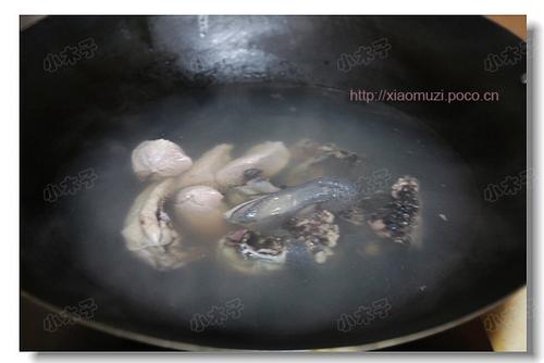 ���κ������ڼ�������