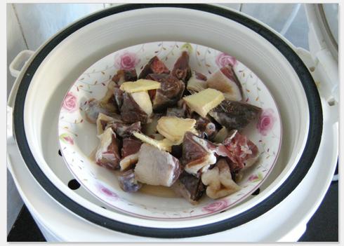 蒸咸鸭腿的做法