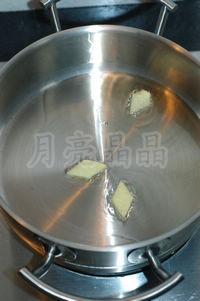 胡萝卜黄瓜炒鸡丁的做法