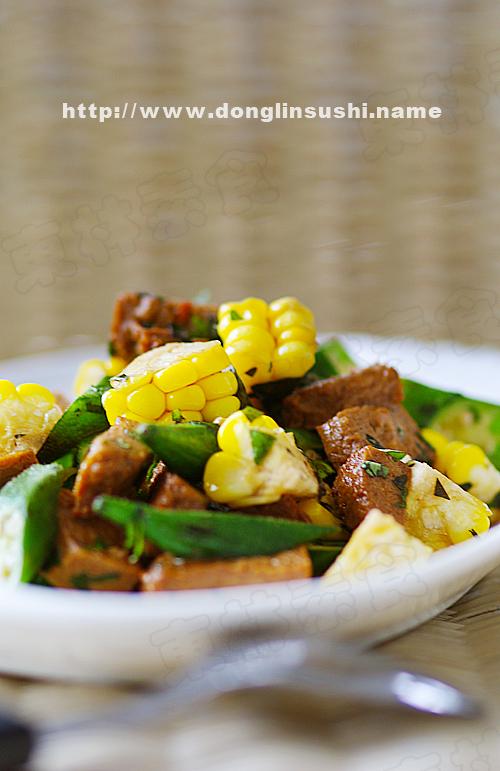 玉米秋葵炒素牛仔粒的做法