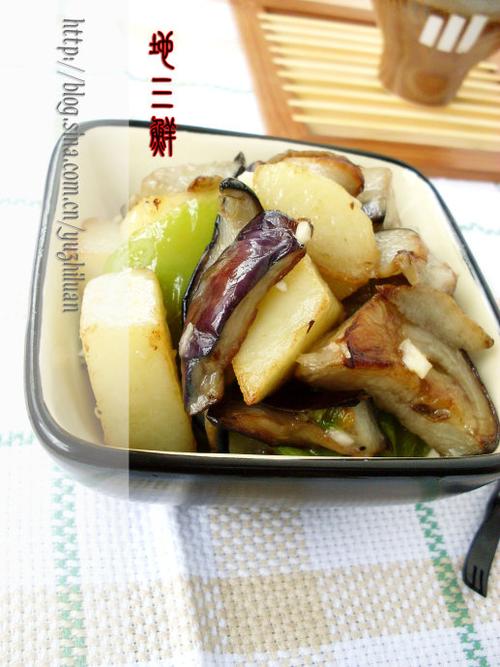 �����ʵ�����