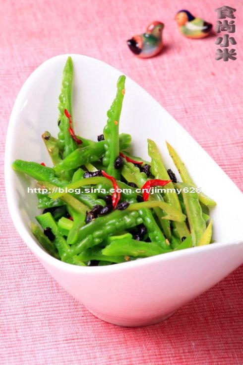 尖椒豆豉烤苦瓜的做法