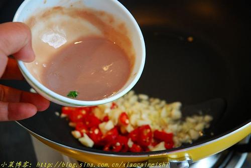 虾酱通菜的做法