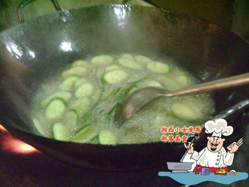 紫苏黄瓜的做法