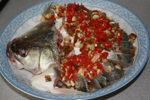 开屏鲈鱼的做法
