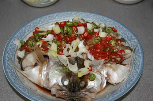 开屏鲈鱼的做法