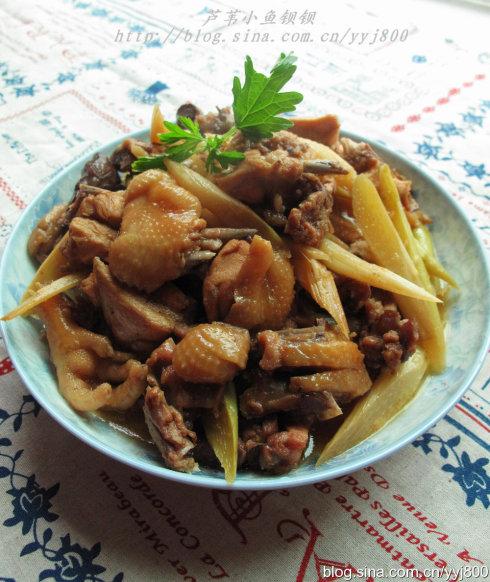 芦笋佐荷兰酱汁和老笋梗烧鸡的做法