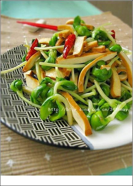 豆芽炒豆干的做法