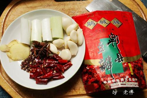 青笋烧兔的做法