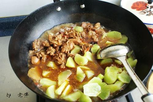 青笋烧兔的做法