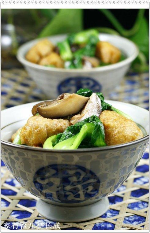 香菇烧油豆腐的做法