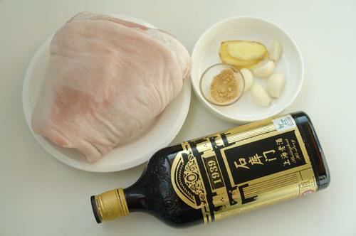 港式秘制猪肘的做法