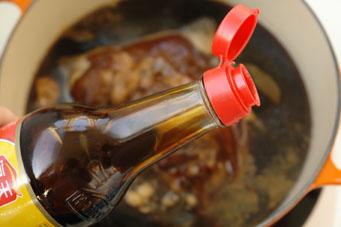 港式秘制猪肘的做法