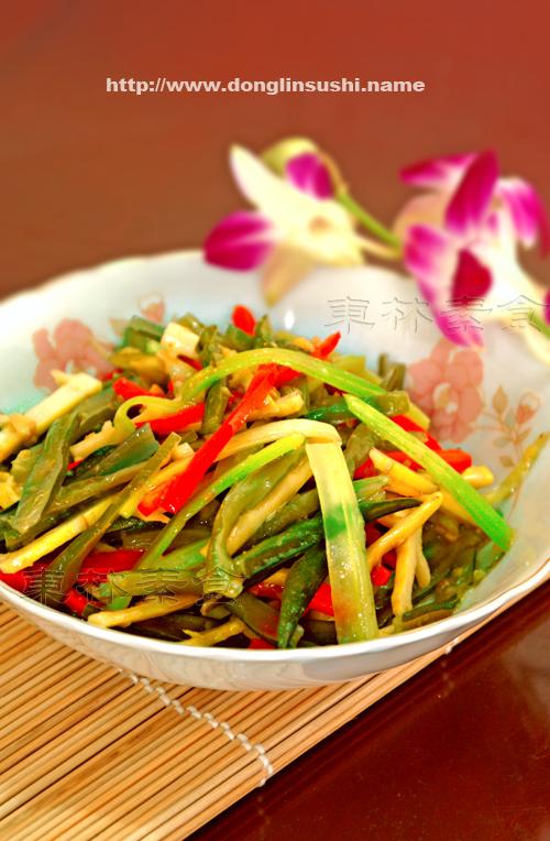 芹菜竹笋裙带菜的做法