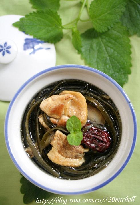 老鸭红枣海带汤的做法