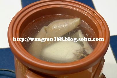 绿豆糯米藕猪皮汤的做法