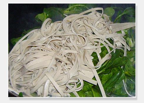 ���˸�˿������