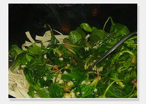 ���˸�˿������