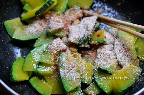 秘制香辣米粉南瓜的做法