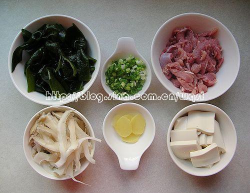 海带豆腐里脊汤的做法