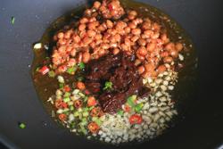 ���˶�����צ������