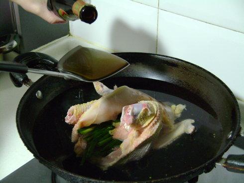 香辣鲜嫩口水鸡的做法