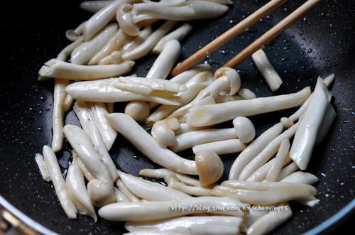 ���׺��ʹ������������