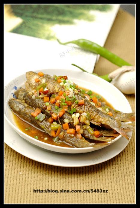 家常干烧“滚筒鱼”的做法