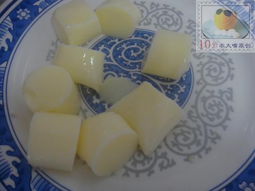 圣女果橙汁豆腐的做法