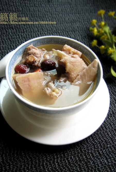 榴梿壳煲土鸡汤的做法