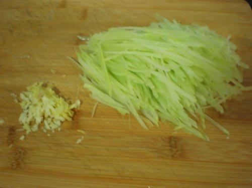 凉拌窝笋的做法