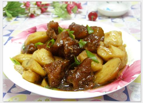 土豆炖牛筋的做法