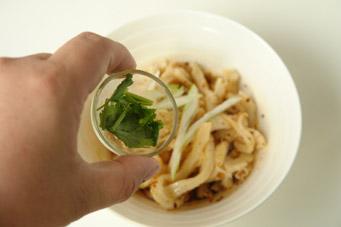 香辣牛百叶的做法