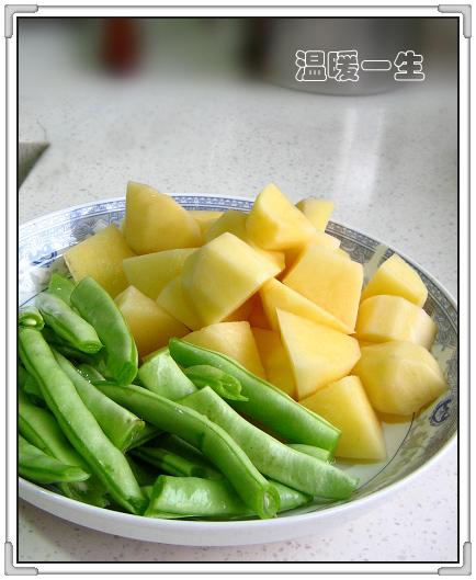 四季豆烧排骨的做法