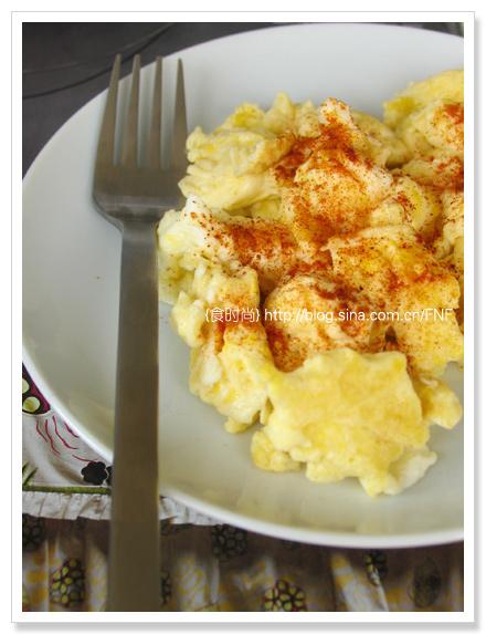 五味炒蛋的做法