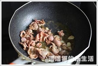 老干妈爆炒鸡胗的做法