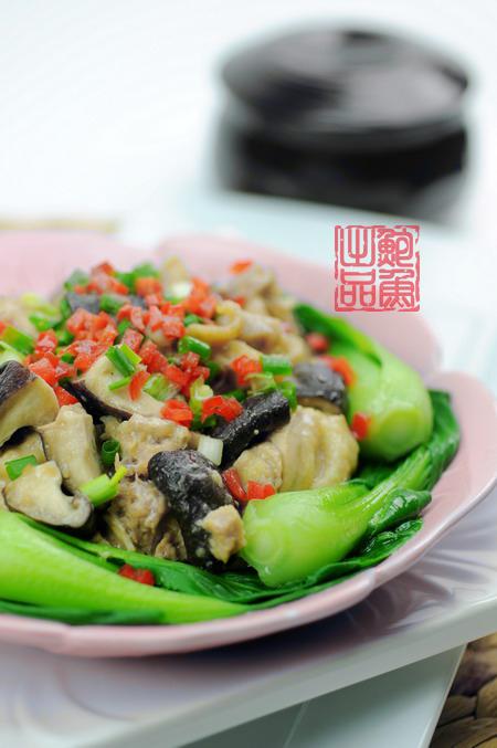 北菇蒸滑鸡的做法