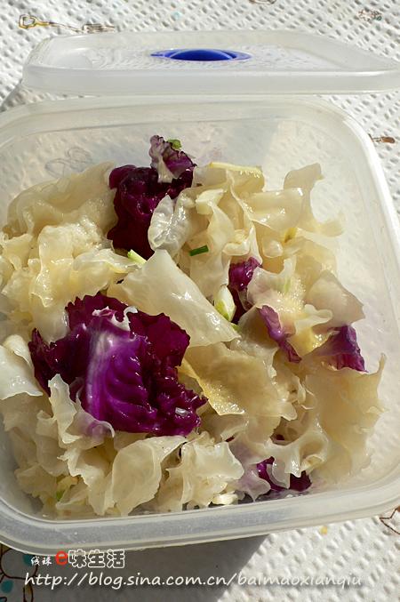 紫甘蓝凉拌银耳的做法