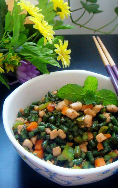 豇豆丁炒肉丁的做法