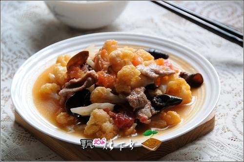 番茄木耳肉片菜花的做法