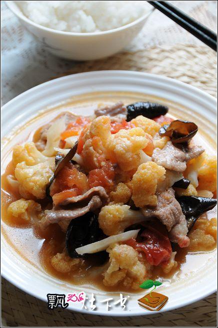 番茄木耳肉片菜花的做法